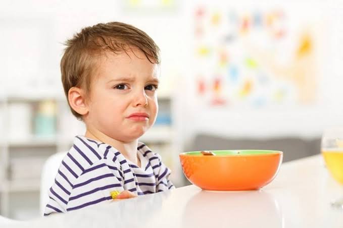 ضعف شهية الطفل: الأسباب والتشخيص والعلاج